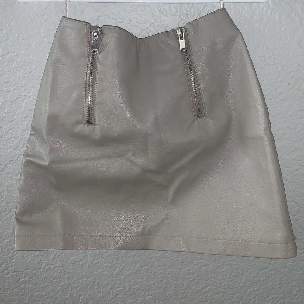 Forever 21 skirt
